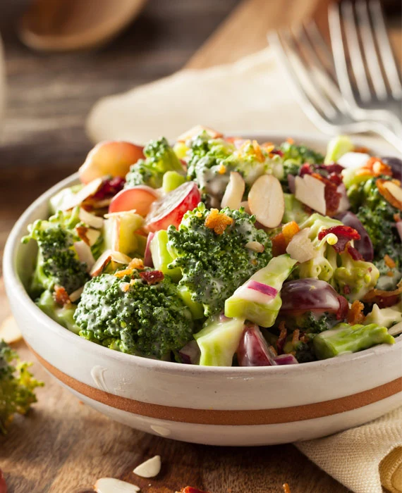 Easy Broccoli Salad with Grapes and Bacon
