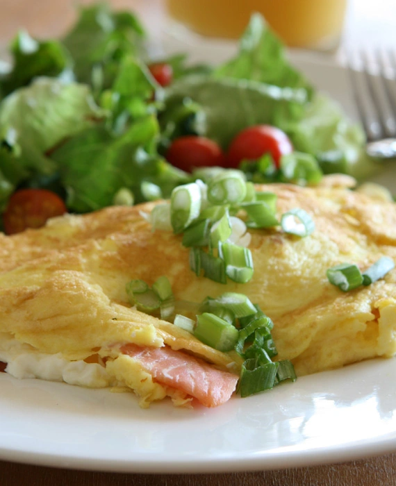 Avocado and Green Onion Omelet