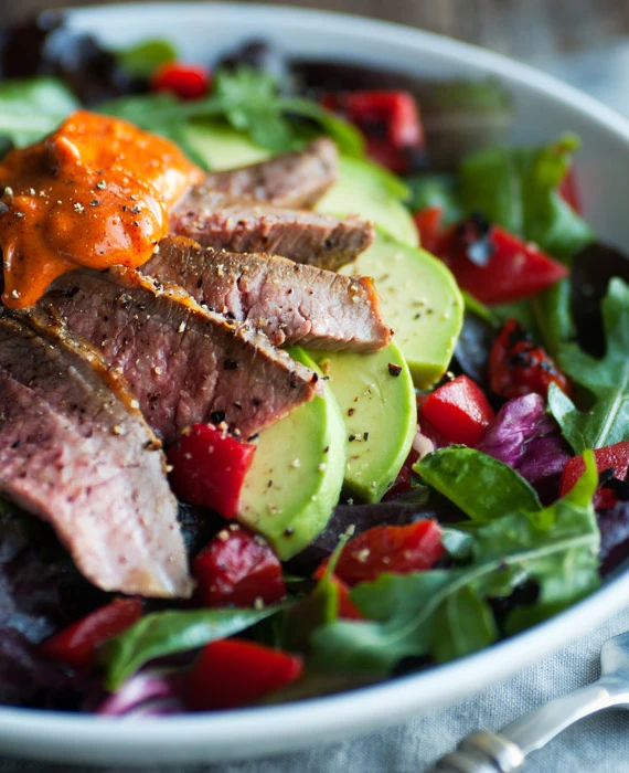 Steak, Arugula and Avocado Salad with Roasted Red Peppers