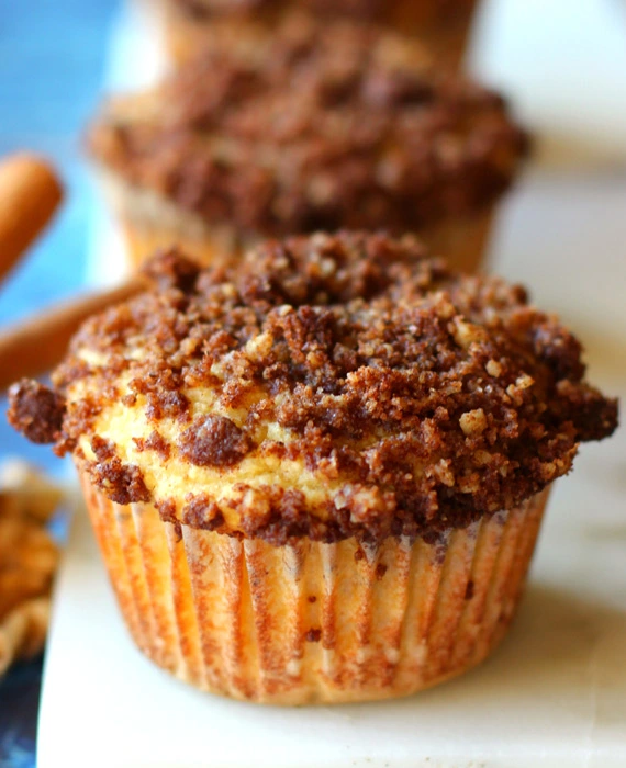 Keto Yeasted Streusel Muffins